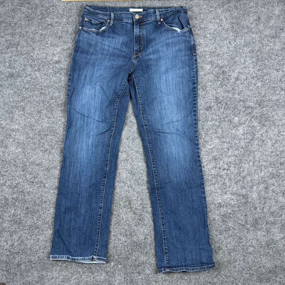 Levi's Jeans Womens Size 32 Blue 505 Straight Leg Medium Wash Denim Classic Fit